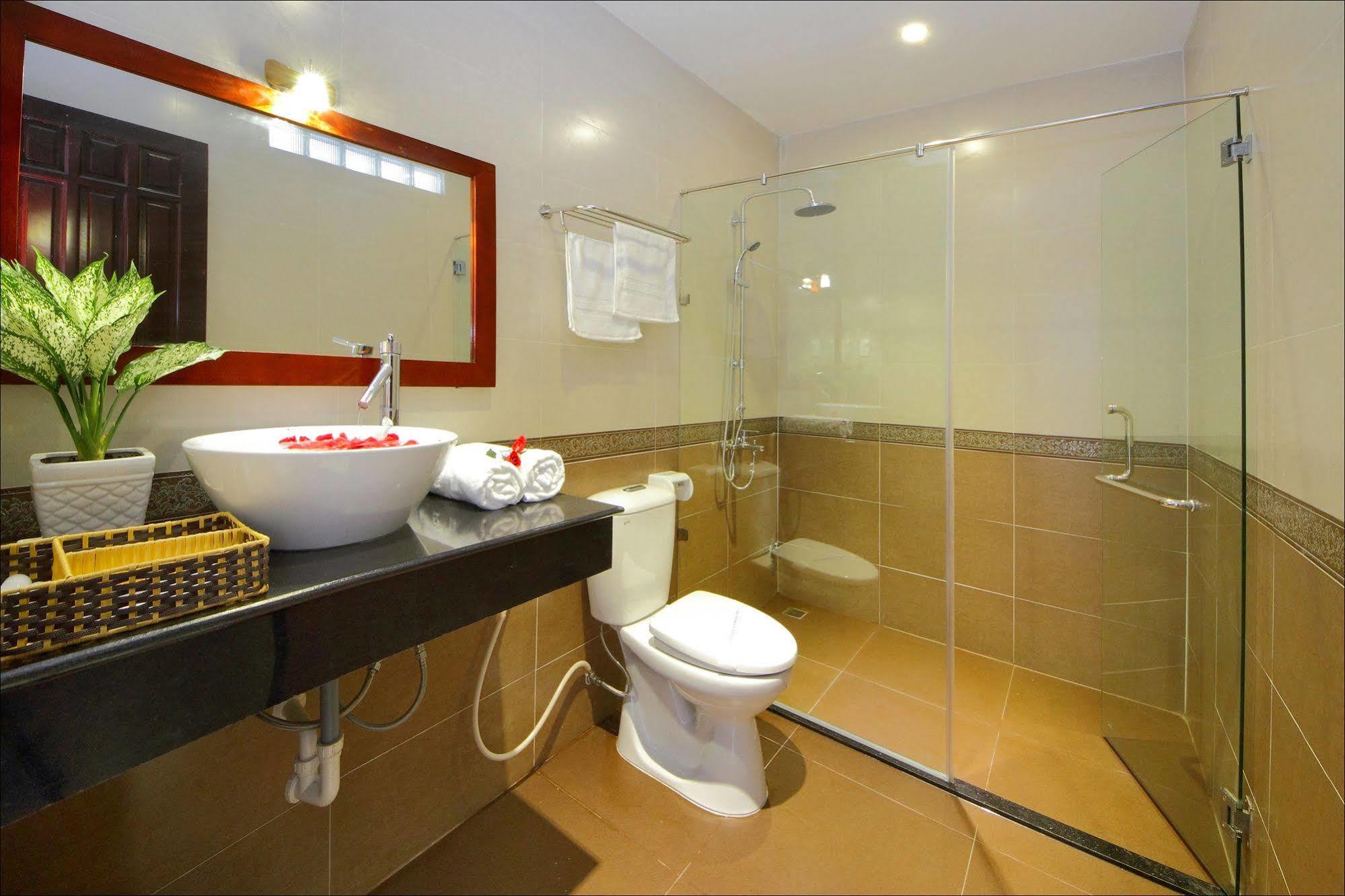 Eden Homestay Hoi An Exterior photo